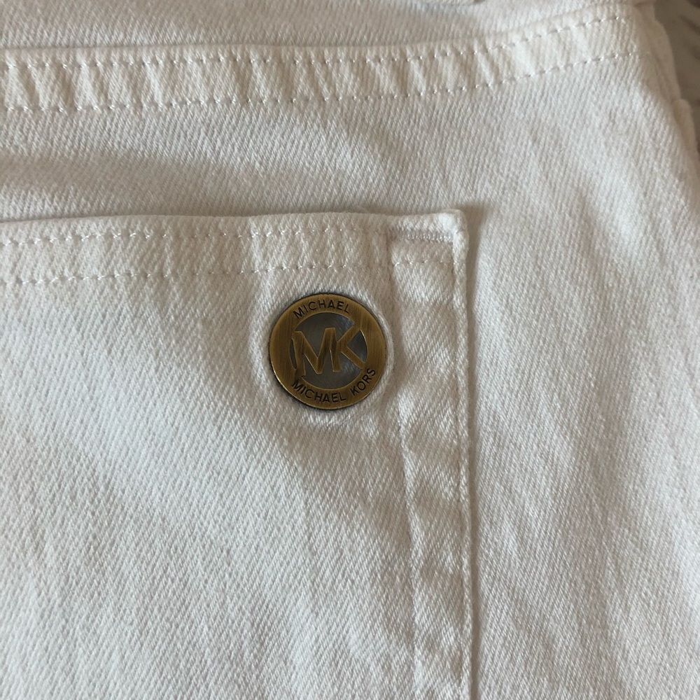 Michael Kors White Capri Pants - Picture 4 of 5